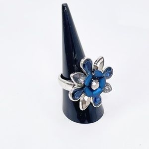 Size 8 Bebe Statement Ring with Blue Flower